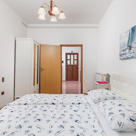 Guest House Marica Rovinj Bagian luar foto