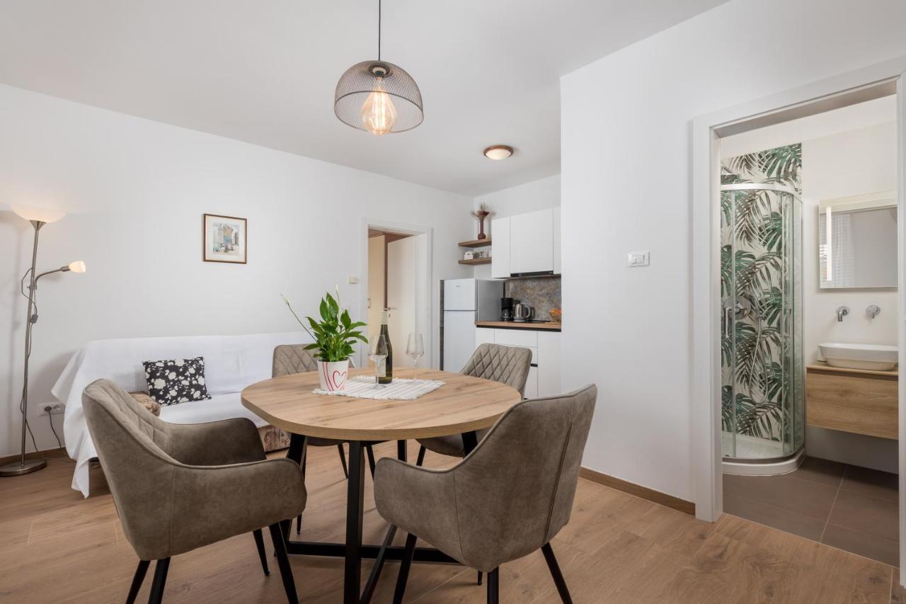 Guest House Marica Rovinj Bagian luar foto